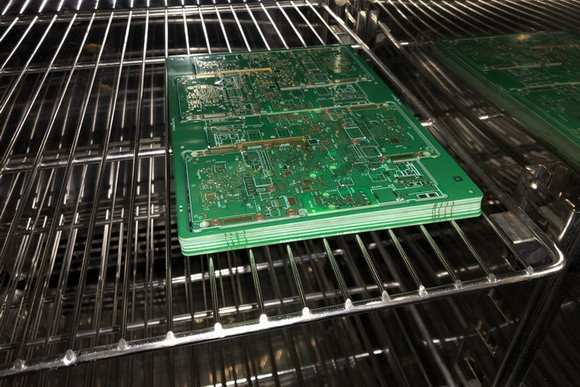PCB上線前烘烤可以增加焊錫性嗎？